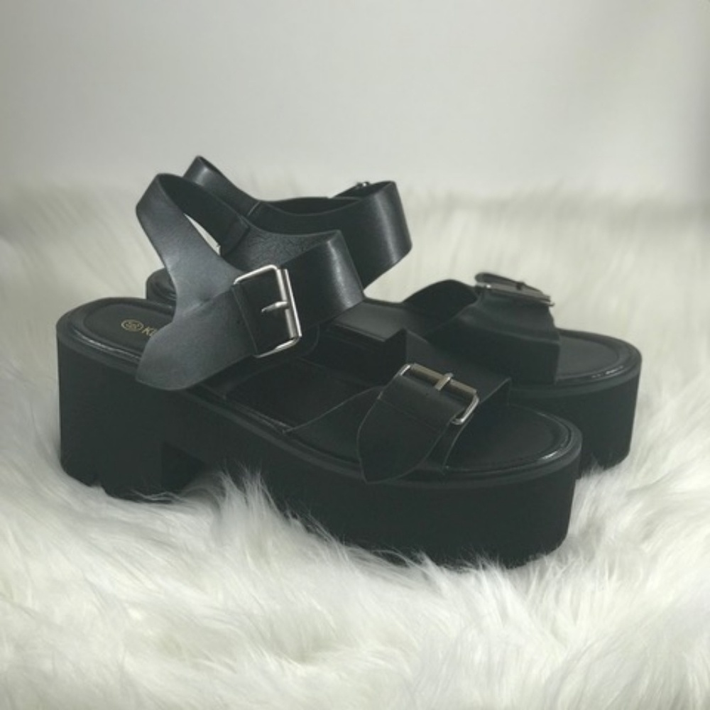 Cindy - platform chunky sandal